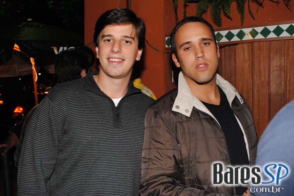 Bar Zé Bonito reabre as portas para o público em novo endereço Bar Zé Bonito reabre as portas para o público em novo endereço