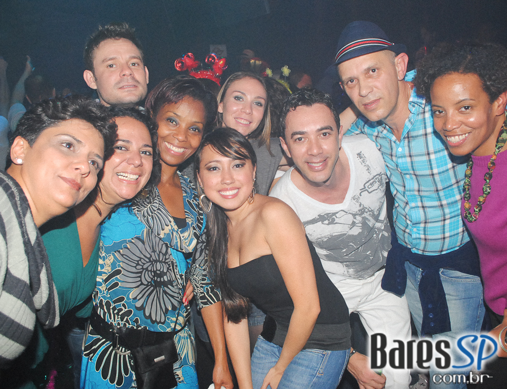 Saturday Night Fever no Akbar Lounge & Disco Saturday Night Fever no Akbar Lounge & Disco