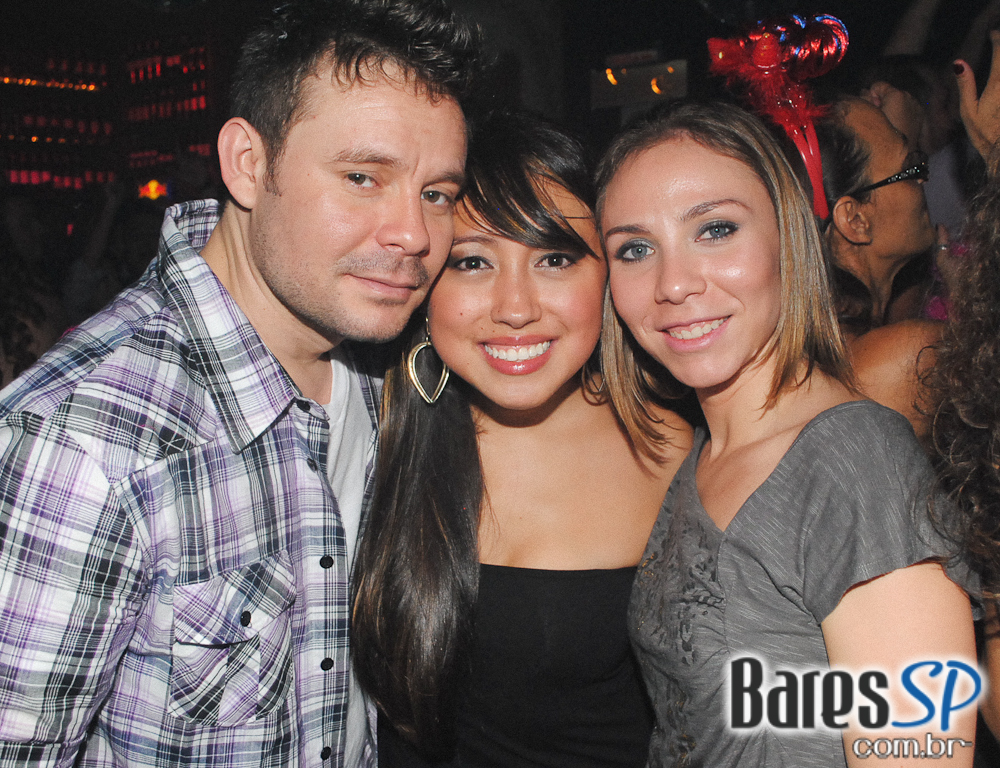 Saturday Night Fever no Akbar Lounge & Disco Saturday Night Fever no Akbar Lounge & Disco