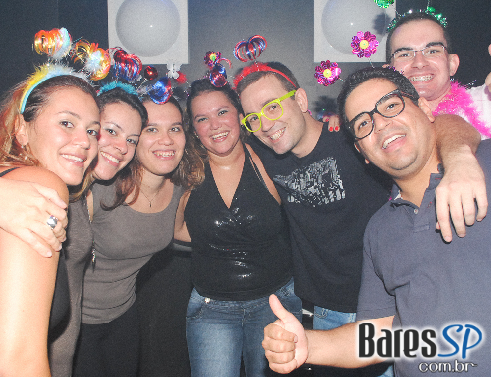 Saturday Night Fever no Akbar Lounge & Disco Saturday Night Fever no Akbar Lounge & Disco