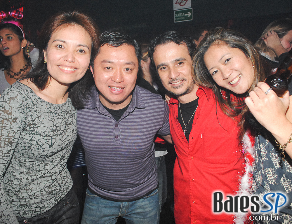 Saturday Night Fever no Akbar Lounge & Disco Saturday Night Fever no Akbar Lounge & Disco