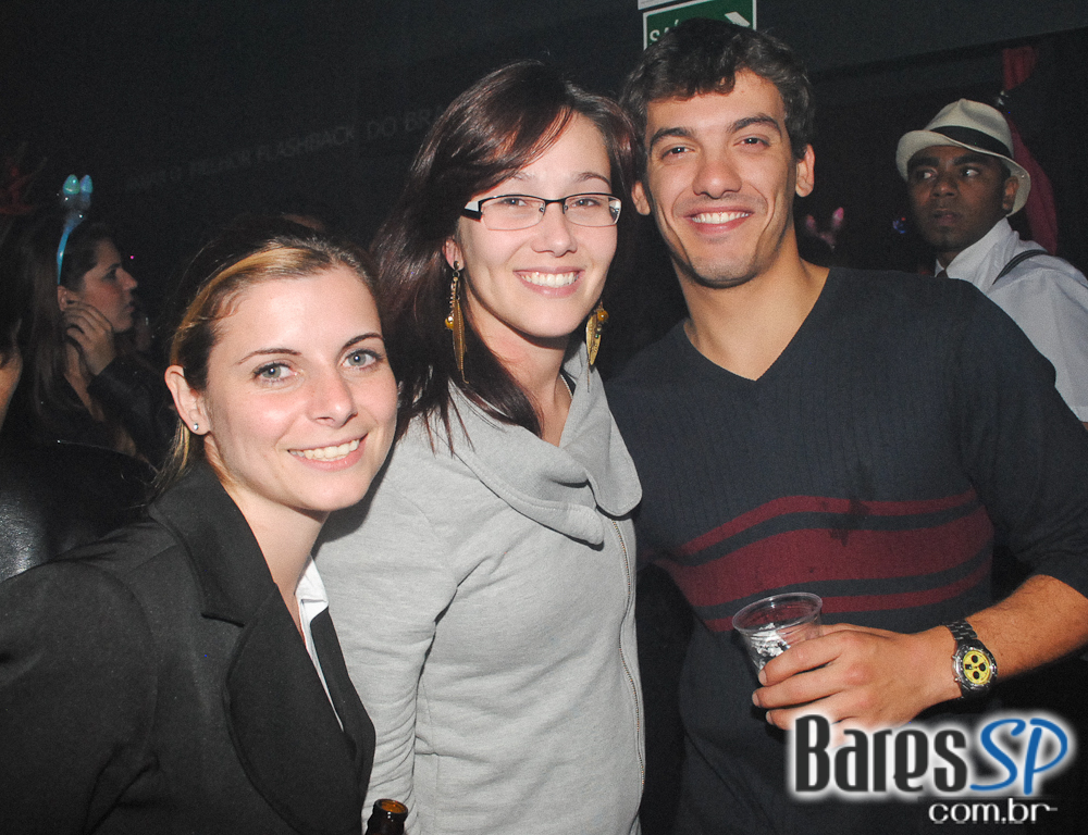 Saturday Night Fever no Akbar Lounge & Disco Saturday Night Fever no Akbar Lounge & Disco