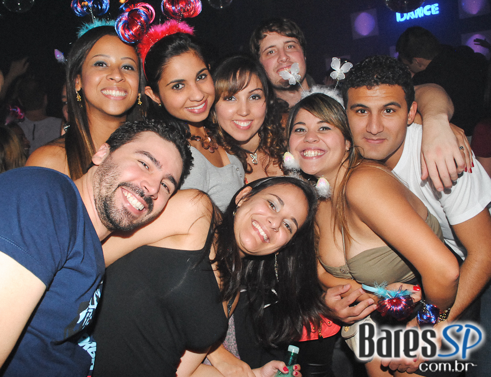 Saturday Night Fever no Akbar Lounge & Disco Saturday Night Fever no Akbar Lounge & Disco