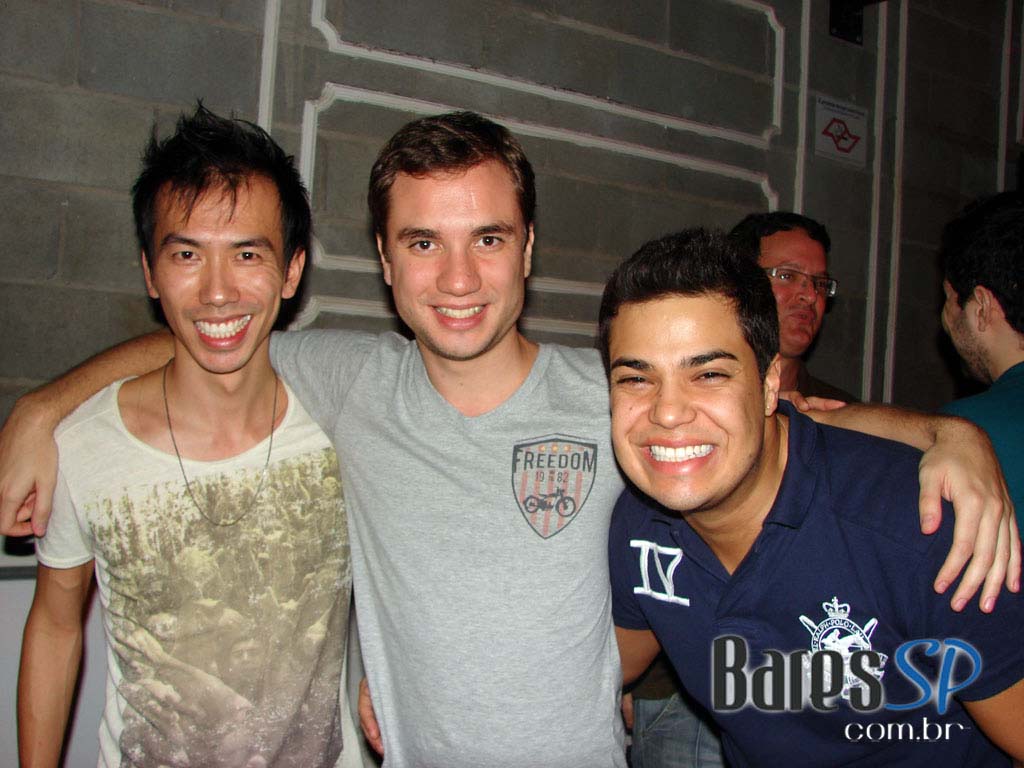 Fafá de Belém ataca de Dj na festa Domingo no Parque do Sonique Bar Fafá de Belém ataca de Dj na festa Domingo no Parque do Sonique Bar