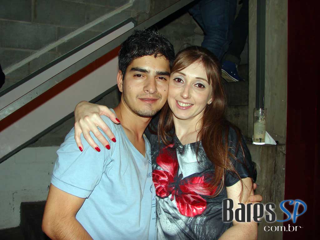 Fafá de Belém ataca de Dj na festa Domingo no Parque do Sonique Bar Fafá de Belém ataca de Dj na festa Domingo no Parque do Sonique Bar