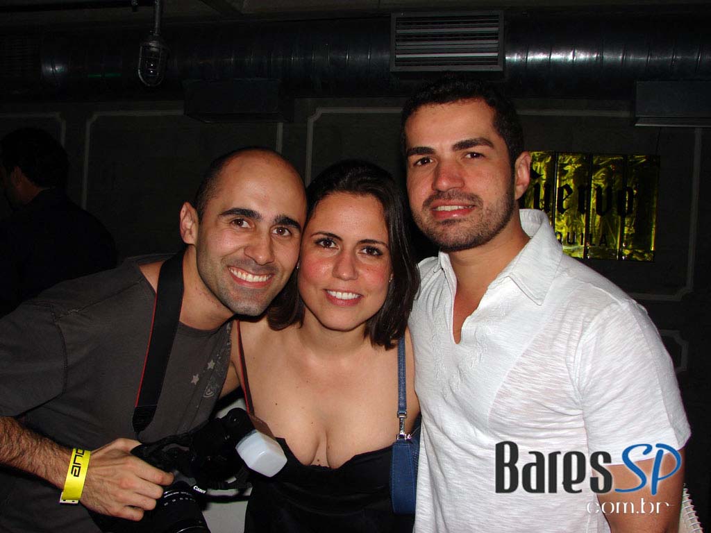 Fafá de Belém ataca de Dj na festa Domingo no Parque do Sonique Bar Fafá de Belém ataca de Dj na festa Domingo no Parque do Sonique Bar