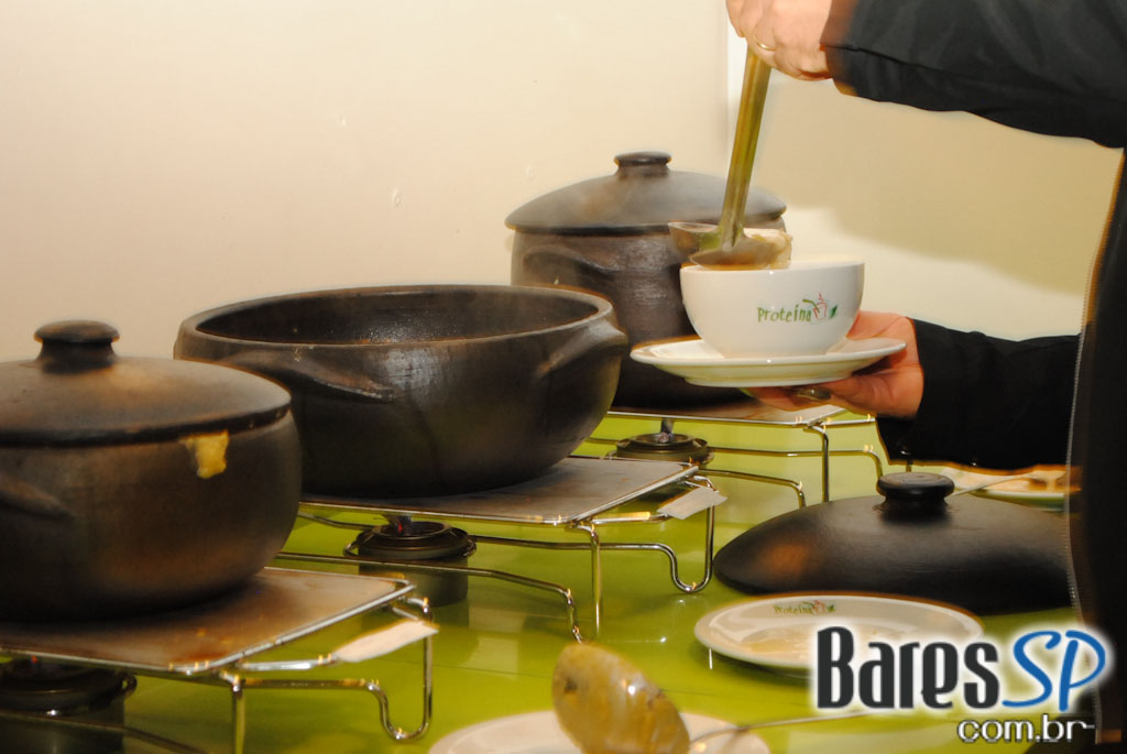 Restaurante Proteína é espaço para culinária saudável e natural Restaurante Proteína é espaço para culinária saudável e natural