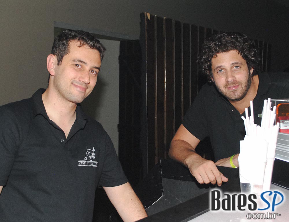 Mark Farina e Pete Heller agitam Party com Top DJs Internacionais em São Paulo Mark Farina e Pete Heller agitam Party com Top DJs Internacionais em São Paulo