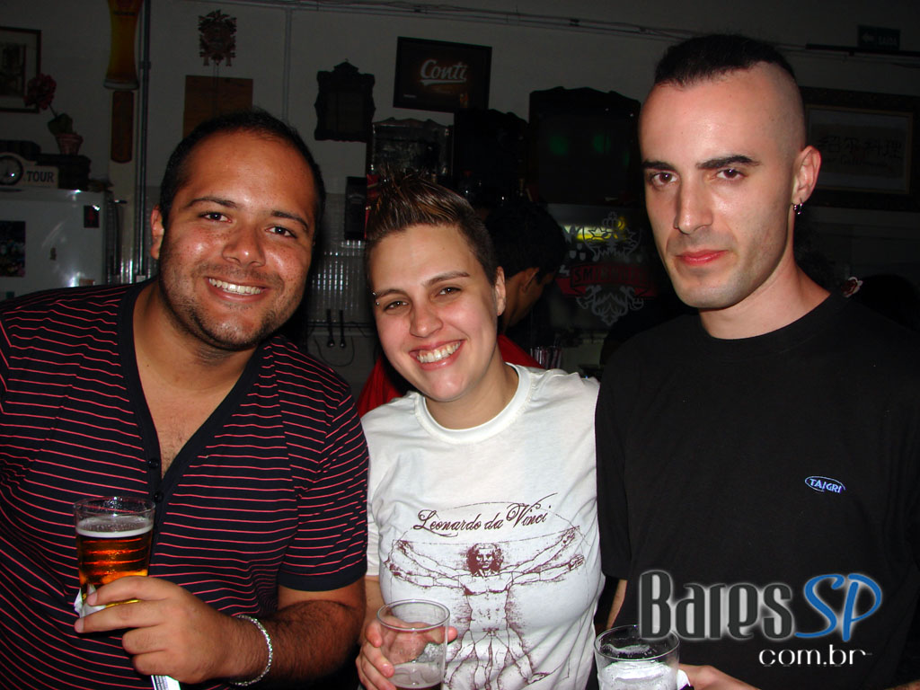 Sábado de diversão no Hot Seria, região central de São Paulo Sábado de diversão no Hot Seria, região central de São Paulo