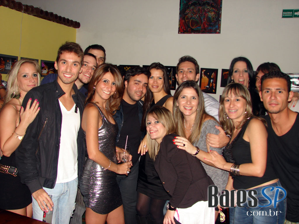 Sábado de diversão no Hot Seria, região central de São Paulo Sábado de diversão no Hot Seria, região central de São Paulo