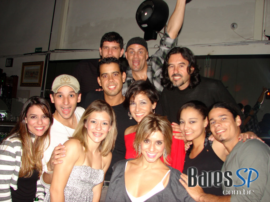 Sábado de diversão no Hot Seria, região central de São Paulo Sábado de diversão no Hot Seria, região central de São Paulo