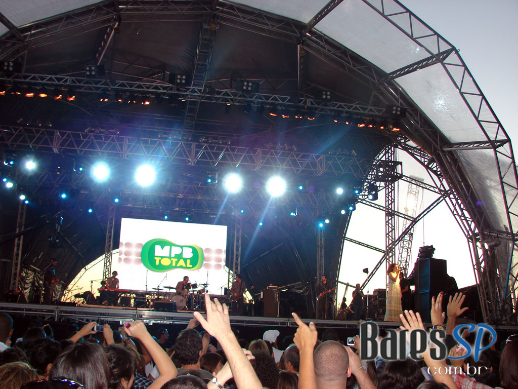 Seu Jorge, Lenine, Vanessa da Mata e Arnaldo Antunes cantaram no MPB Total na Arena Anhembi Seu Jorge, Lenine, Vanessa da Mata e Arnaldo Antunes cantaram no MPB Total na Arena Anhembi