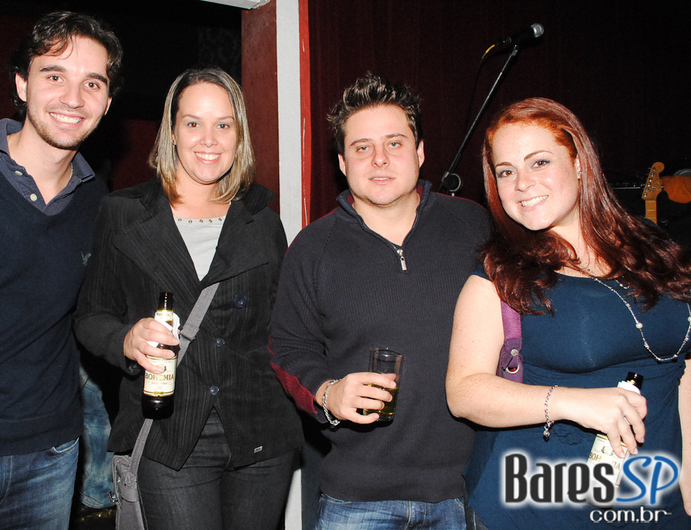 Banda Yankee anima Double Friday do A Marcenaria Banda Yankee anima Double Friday do A Marcenaria