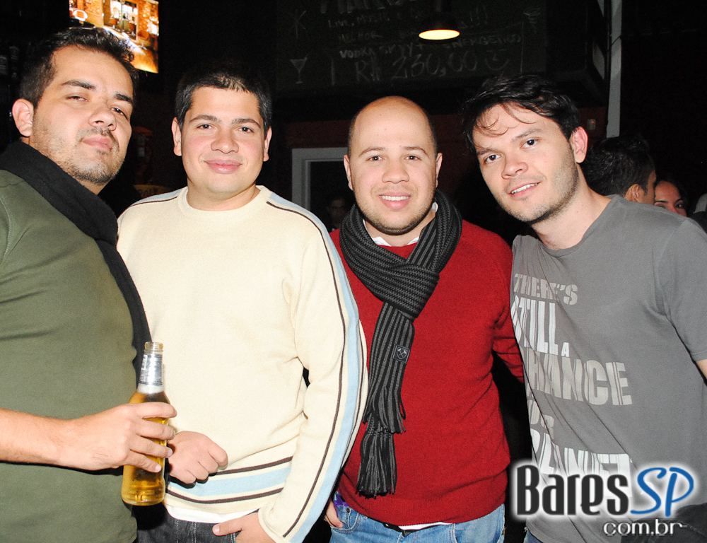 Banda Yankee anima Double Friday do A Marcenaria Banda Yankee anima Double Friday do A Marcenaria