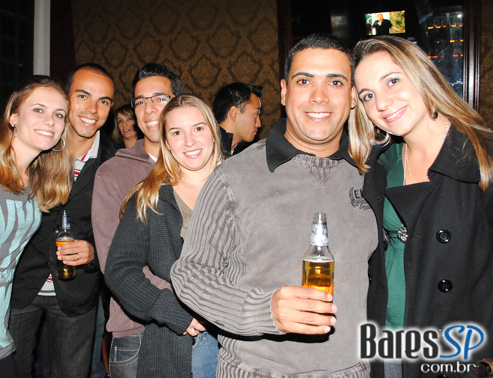 Banda Yankee anima Double Friday do A Marcenaria Banda Yankee anima Double Friday do A Marcenaria