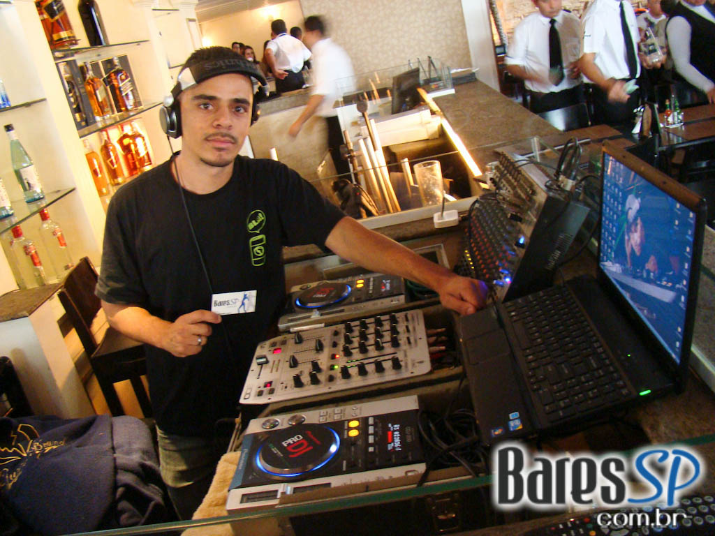 Dona Flor na final do futebol europeu com promoção Heineken Dona Flor na final do futebol europeu com promoção Heineken