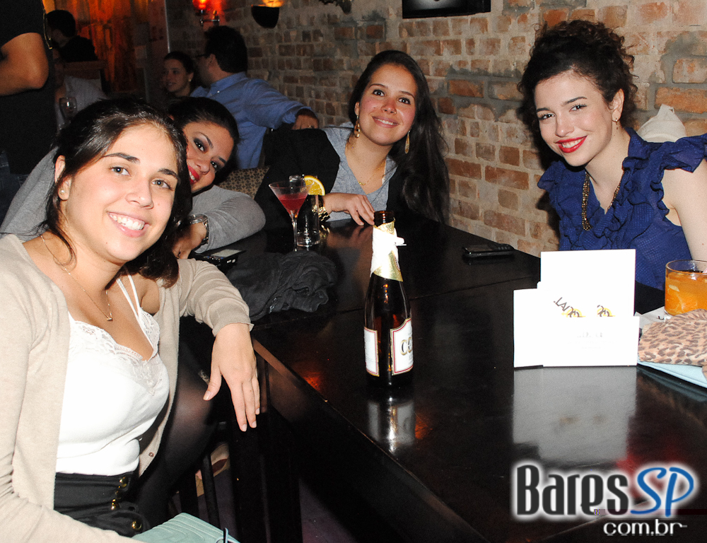 A noite de sexta-feira foi de muito agito no Squat A noite de sexta-feira foi de muito agito no Squat