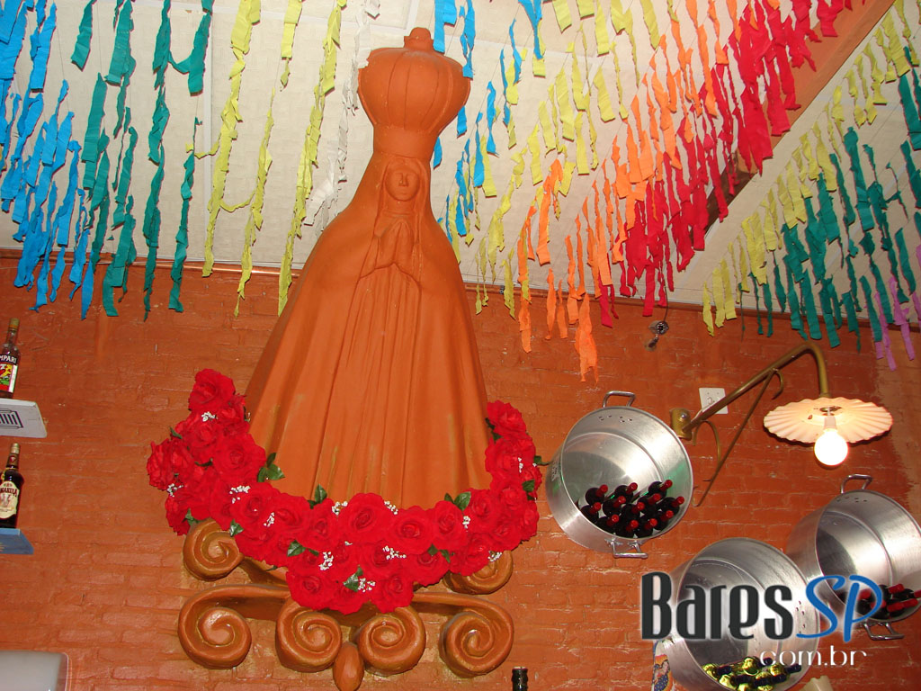 Templo Bar de Fé abriu suas portas com show de Guga Stroeter & Heartbreakers Templo Bar de Fé abriu suas portas com show de Guga Stroeter & Heartbreakers