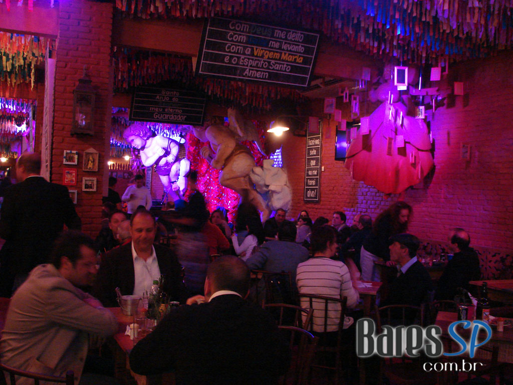 Templo Bar de Fé abriu suas portas com show de Guga Stroeter & Heartbreakers Templo Bar de Fé abriu suas portas com show de Guga Stroeter & Heartbreakers