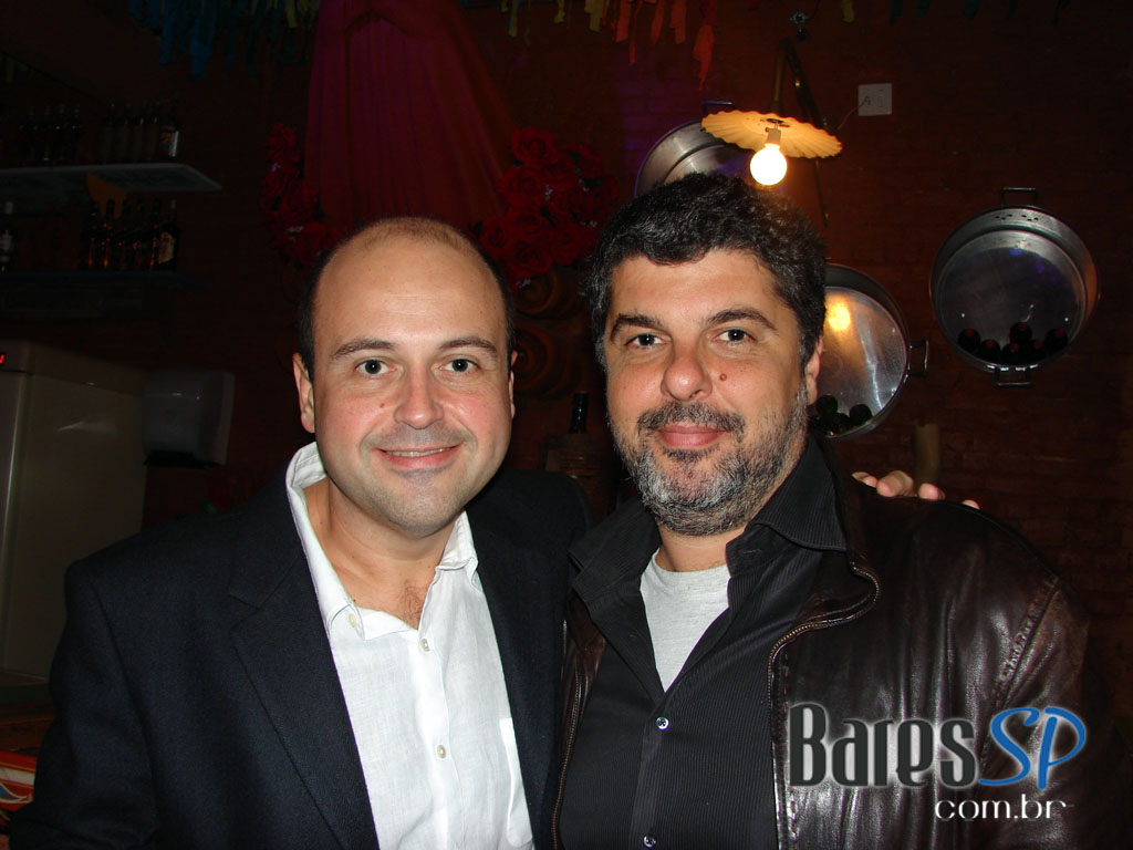 Templo Bar de Fé abriu suas portas com show de Guga Stroeter & Heartbreakers Templo Bar de Fé abriu suas portas com show de Guga Stroeter & Heartbreakers