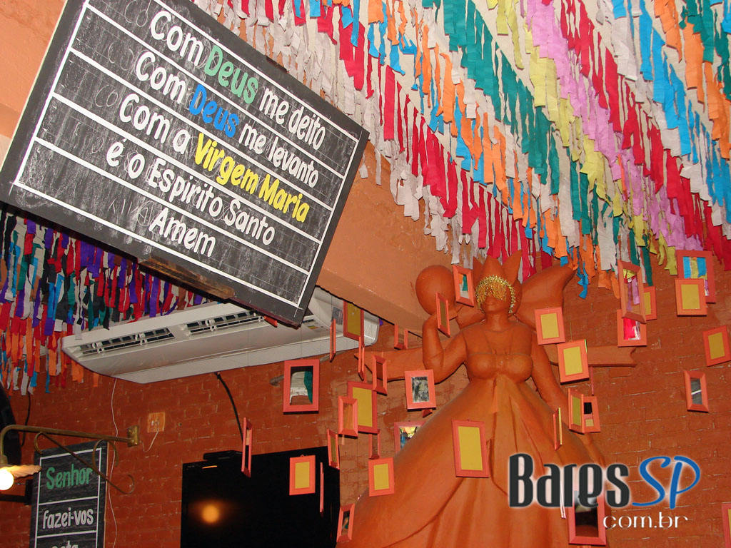 Templo Bar de Fé abriu suas portas com show de Guga Stroeter & Heartbreakers Templo Bar de Fé abriu suas portas com show de Guga Stroeter & Heartbreakers