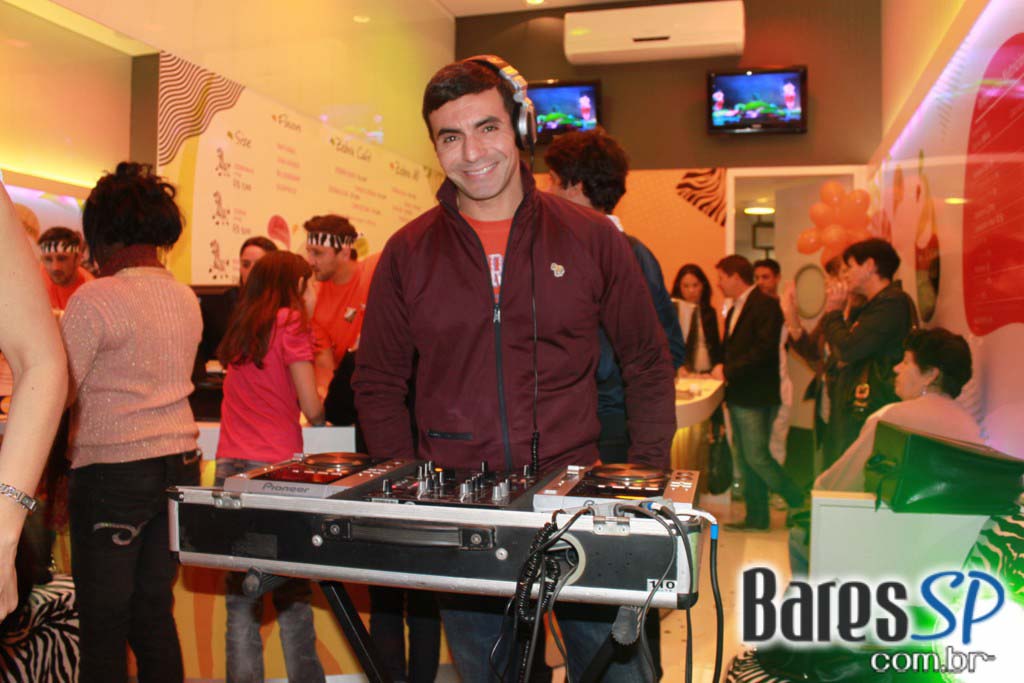 Zebra Zero inaugurou nova unidade na Rua Frei Caneca Zebra Zero inaugurou nova unidade na Rua Frei Caneca