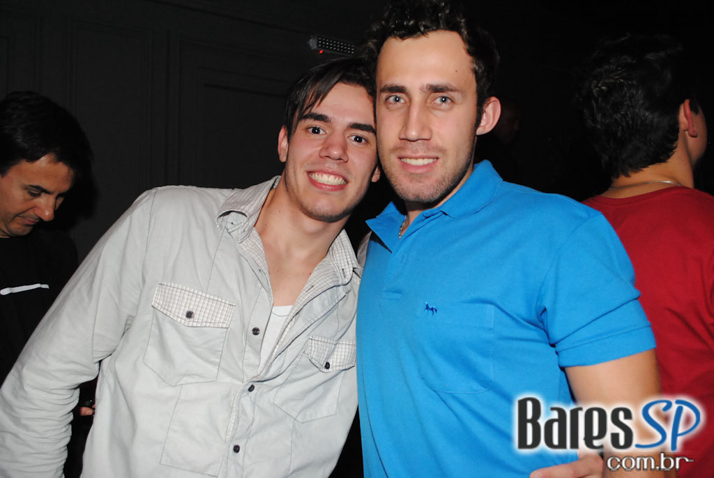 The Society toca love songs no Dia dos Namorados The Society toca love songs no Dia dos Namorados