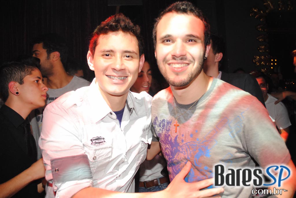 The Society toca love songs no Dia dos Namorados The Society toca love songs no Dia dos Namorados