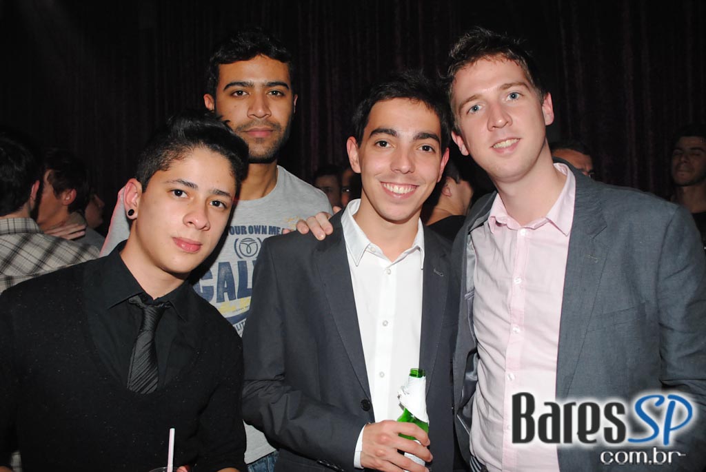 The Society toca love songs no Dia dos Namorados The Society toca love songs no Dia dos Namorados