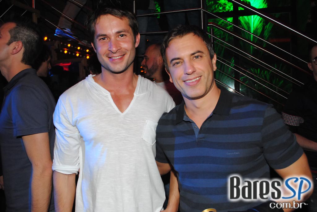 The Society toca love songs no Dia dos Namorados The Society toca love songs no Dia dos Namorados