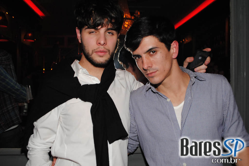 The Society toca love songs no Dia dos Namorados The Society toca love songs no Dia dos Namorados