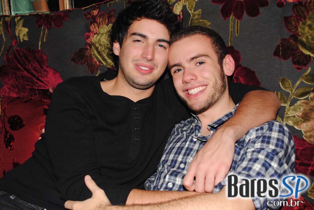 The Society toca love songs no Dia dos Namorados The Society toca love songs no Dia dos Namorados