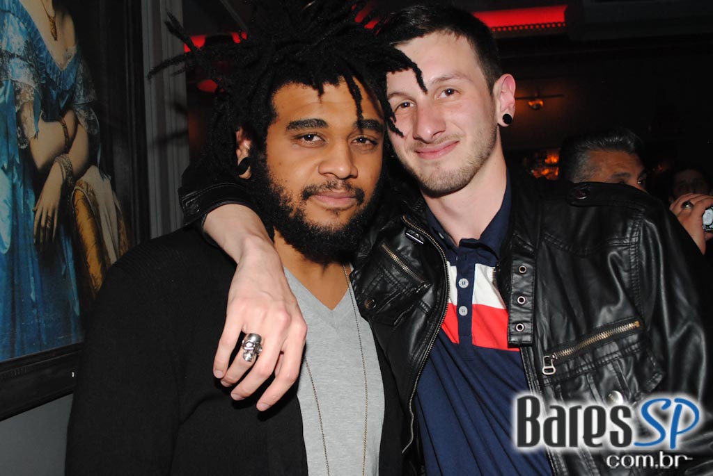 The Society toca love songs no Dia dos Namorados The Society toca love songs no Dia dos Namorados