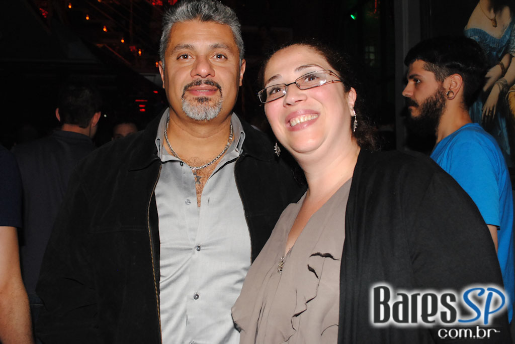 The Society toca love songs no Dia dos Namorados The Society toca love songs no Dia dos Namorados