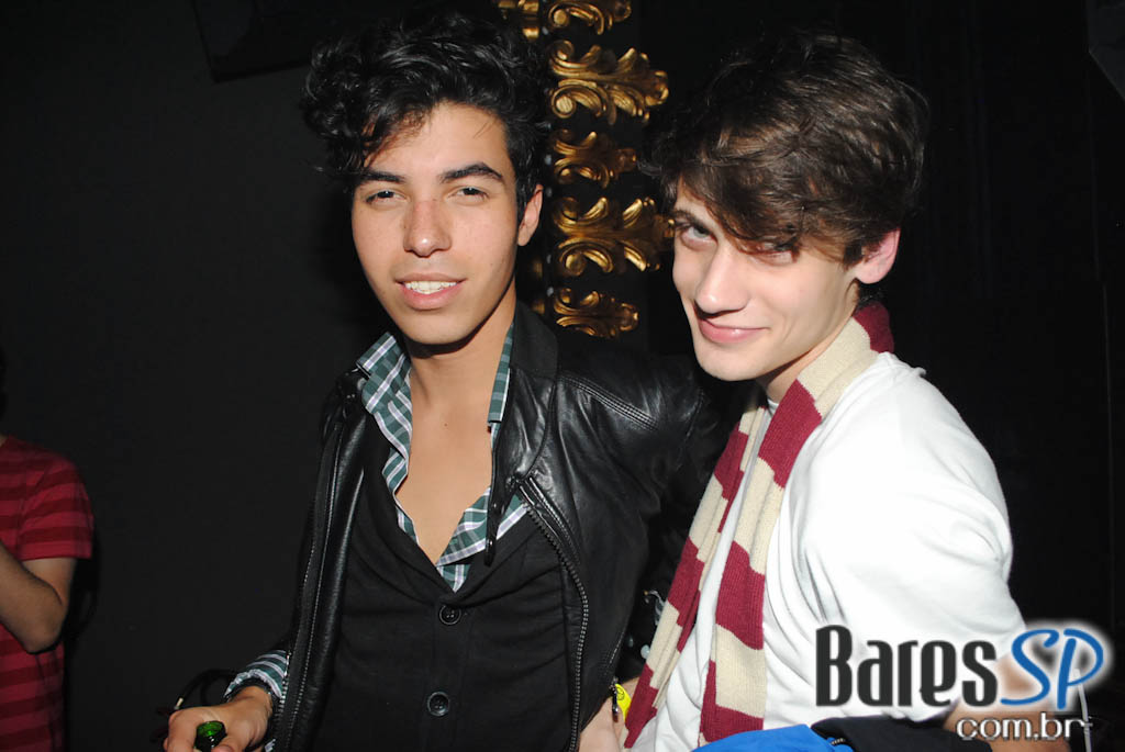 The Society toca love songs no Dia dos Namorados The Society toca love songs no Dia dos Namorados