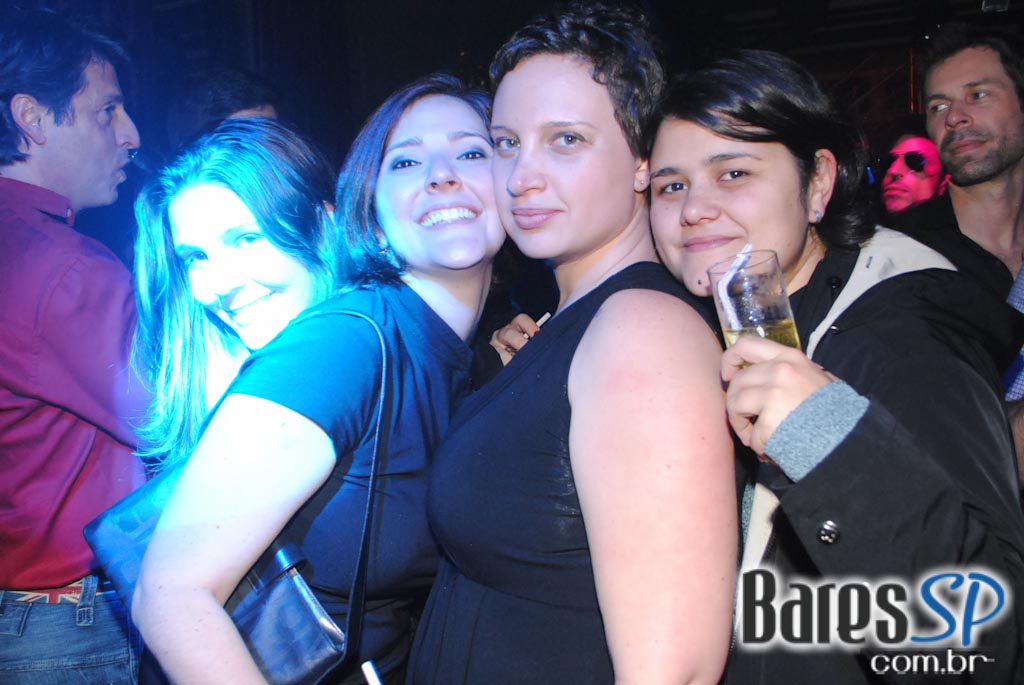 The Society toca love songs no Dia dos Namorados The Society toca love songs no Dia dos Namorados