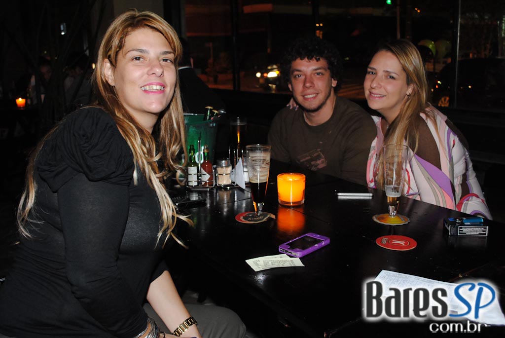 Dona Flor encerrou programação musical de junho com show da Rock Channel Dona Flor encerrou programação musical de junho com show da Rock Channel