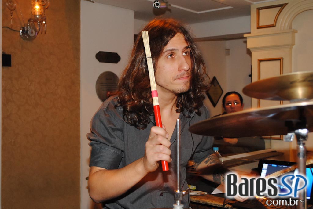 Dona Flor encerrou programação musical de junho com show da Rock Channel Dona Flor encerrou programação musical de junho com show da Rock Channel