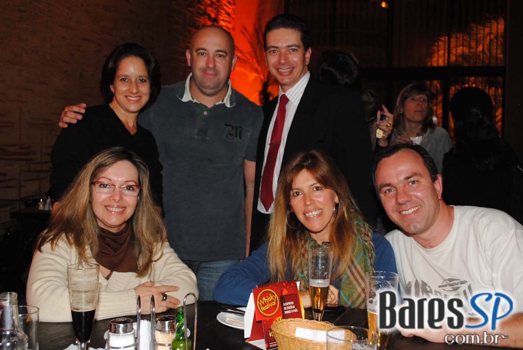 Dona Flor encerrou programação musical de junho com show da Rock Channel Dona Flor encerrou programação musical de junho com show da Rock Channel