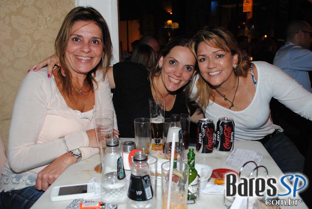 Dona Flor encerrou programação musical de junho com show da Rock Channel Dona Flor encerrou programação musical de junho com show da Rock Channel