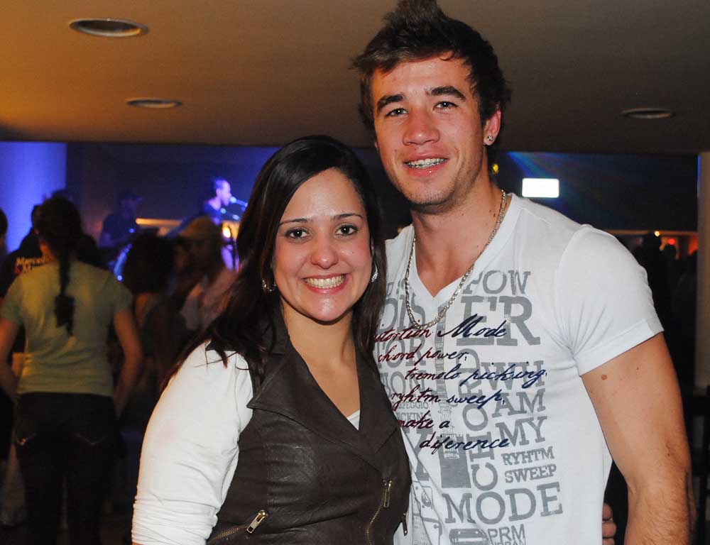 Feijoada, pagode e sertanejo no sábado do Santa Olívia Feijoada, pagode e sertanejo no sábado do Santa Olívia