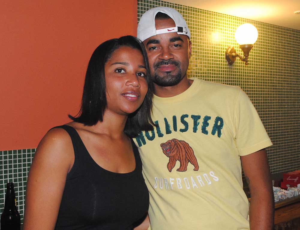 Feijoada, pagode e sertanejo no sábado do Santa Olívia Feijoada, pagode e sertanejo no sábado do Santa Olívia