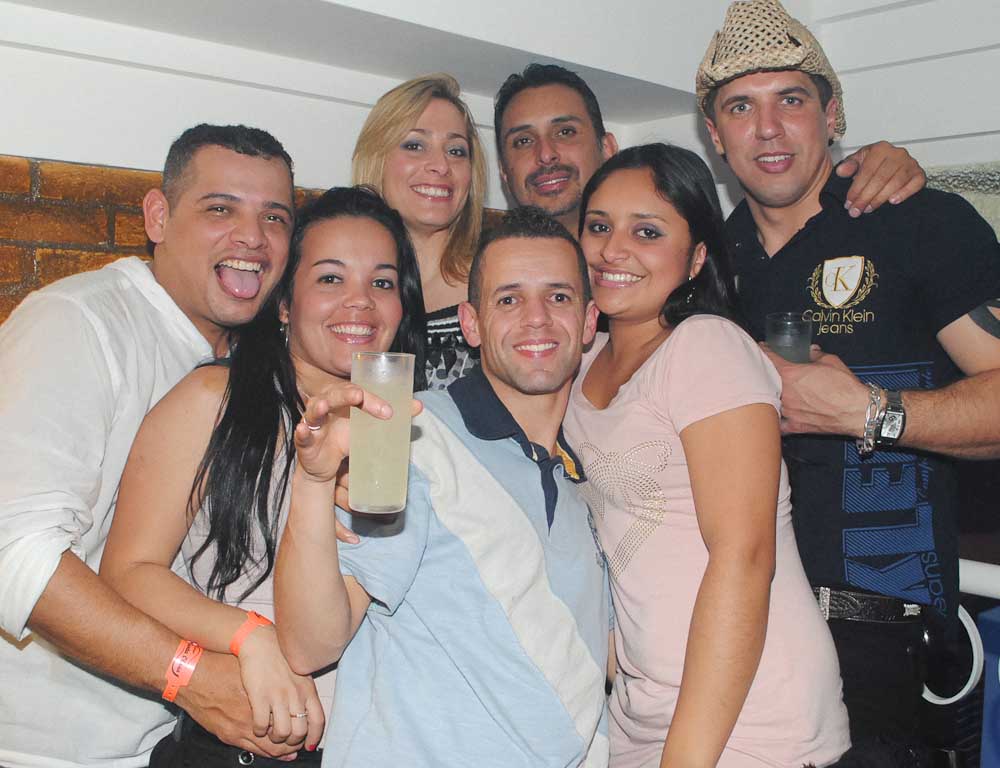 Feijoada, pagode e sertanejo no sábado do Santa Olívia Feijoada, pagode e sertanejo no sábado do Santa Olívia