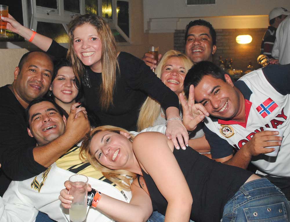 Feijoada, pagode e sertanejo no sábado do Santa Olívia Feijoada, pagode e sertanejo no sábado do Santa Olívia