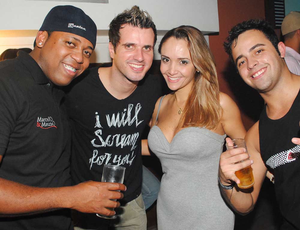 Feijoada, pagode e sertanejo no sábado do Santa Olívia Feijoada, pagode e sertanejo no sábado do Santa Olívia