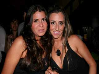 Soul e funk com a banda Coletivo Urbano no palco do Bleecker St.