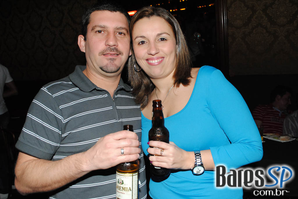 A Marcenaria comemorou 9 anos com shows de Roger, Maurício Gasperini e Suzy Bastos A Marcenaria comemorou 9 anos com shows de Roger, Maurício Gasperini e Suzy Bastos