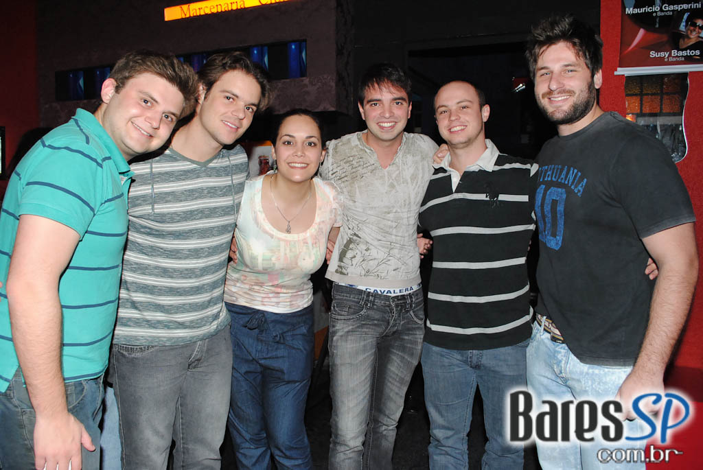 A Marcenaria comemorou 9 anos com shows de Roger, Maurício Gasperini e Suzy Bastos A Marcenaria comemorou 9 anos com shows de Roger, Maurício Gasperini e Suzy Bastos