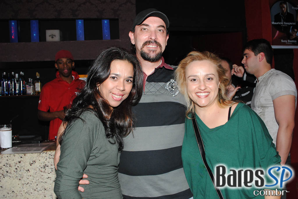 A Marcenaria comemorou 9 anos com shows de Roger, Maurício Gasperini e Suzy Bastos A Marcenaria comemorou 9 anos com shows de Roger, Maurício Gasperini e Suzy Bastos