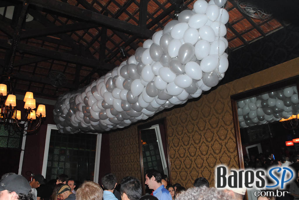 A Marcenaria comemorou 9 anos com shows de Roger, Maurício Gasperini e Suzy Bastos A Marcenaria comemorou 9 anos com shows de Roger, Maurício Gasperini e Suzy Bastos